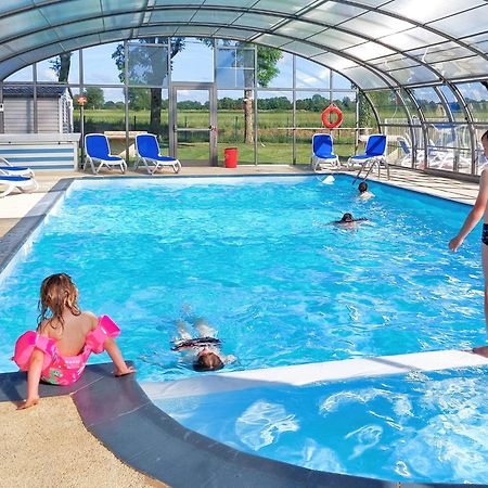 Camping Le Clos De Balleroy Bagian luar foto