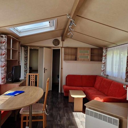Camping Le Clos De Balleroy Bagian luar foto