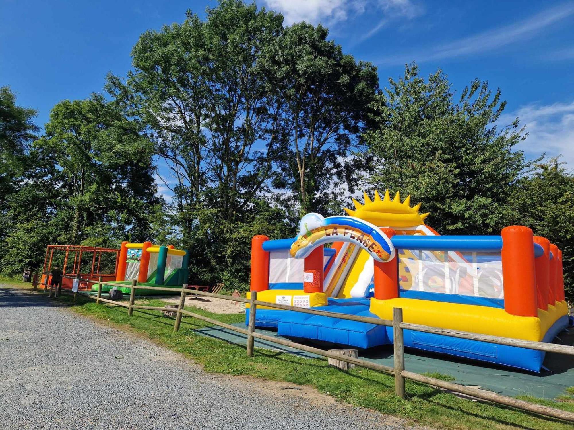 Camping Le Clos De Balleroy Bagian luar foto