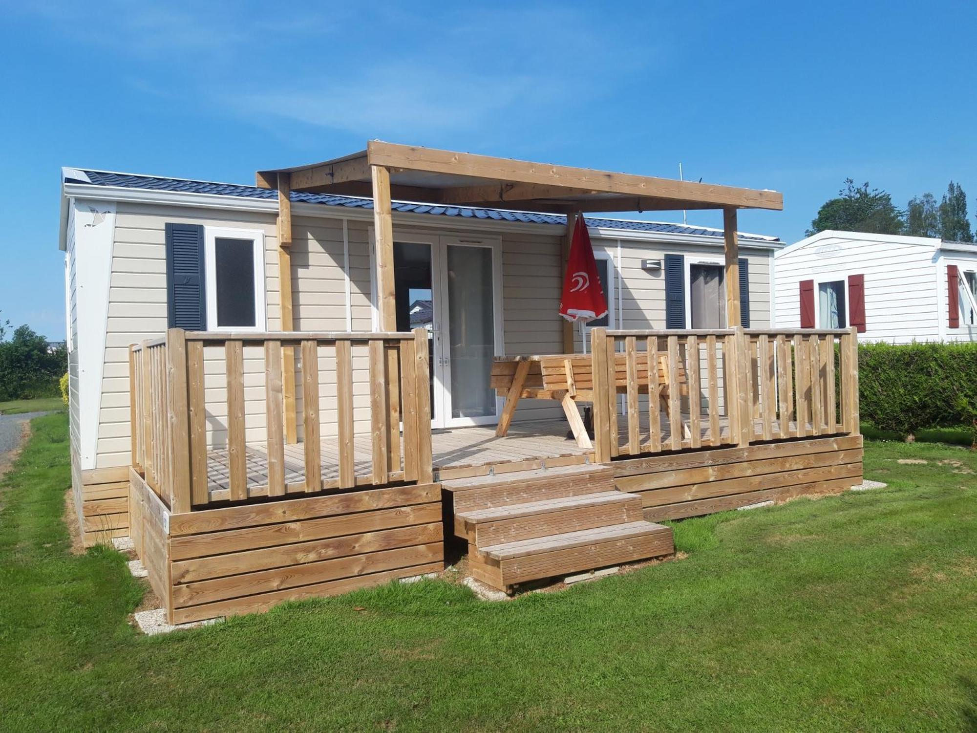 Camping Le Clos De Balleroy Bagian luar foto
