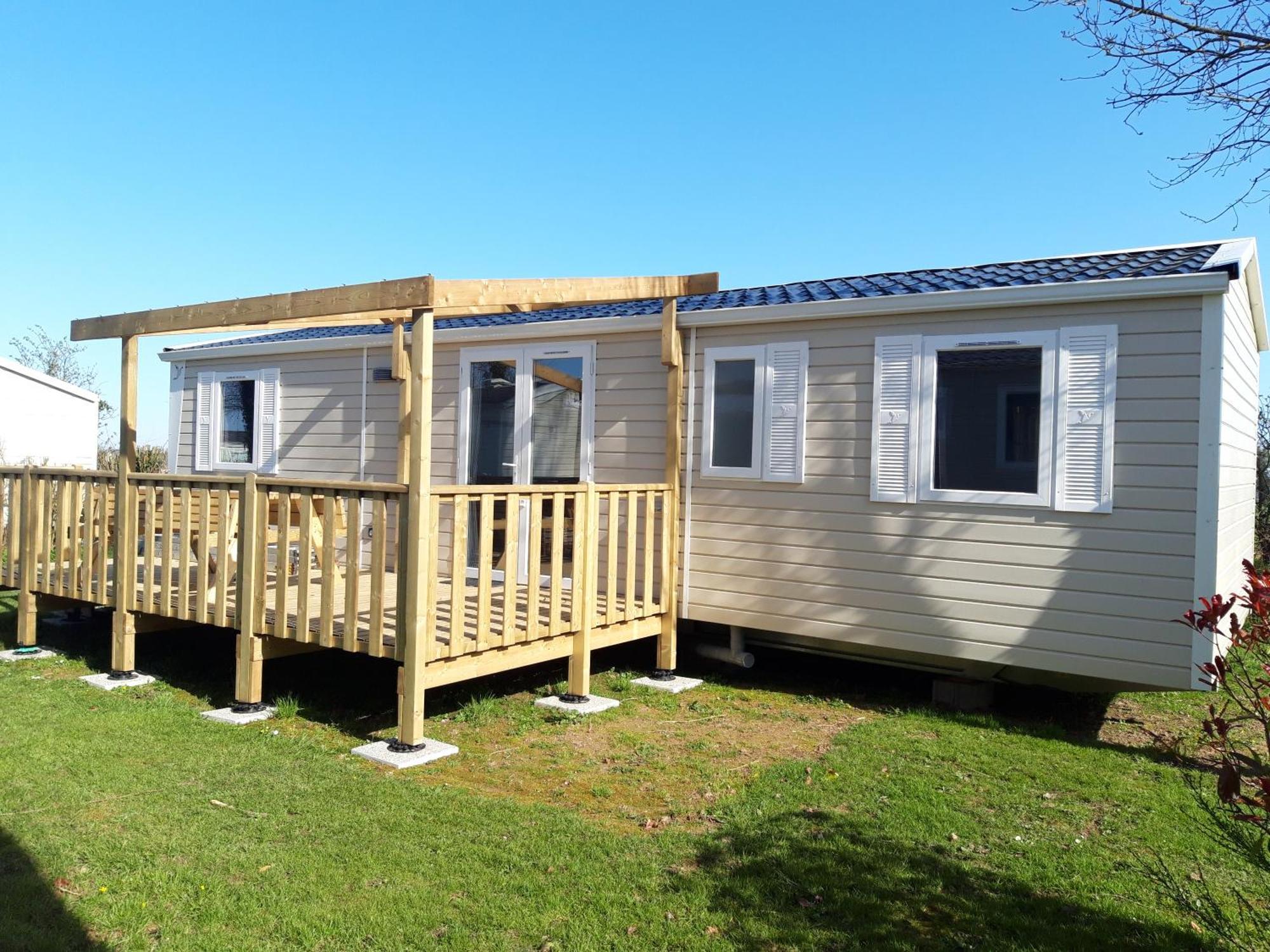 Camping Le Clos De Balleroy Bagian luar foto