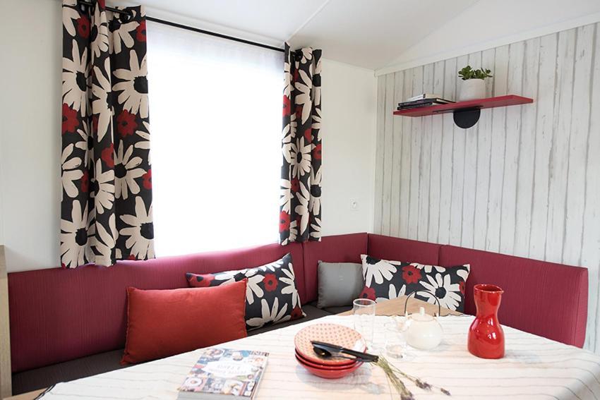 Camping Le Clos De Balleroy Bagian luar foto