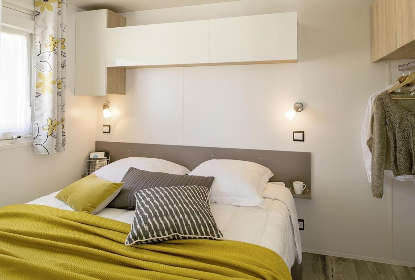 Camping Le Clos De Balleroy Bagian luar foto